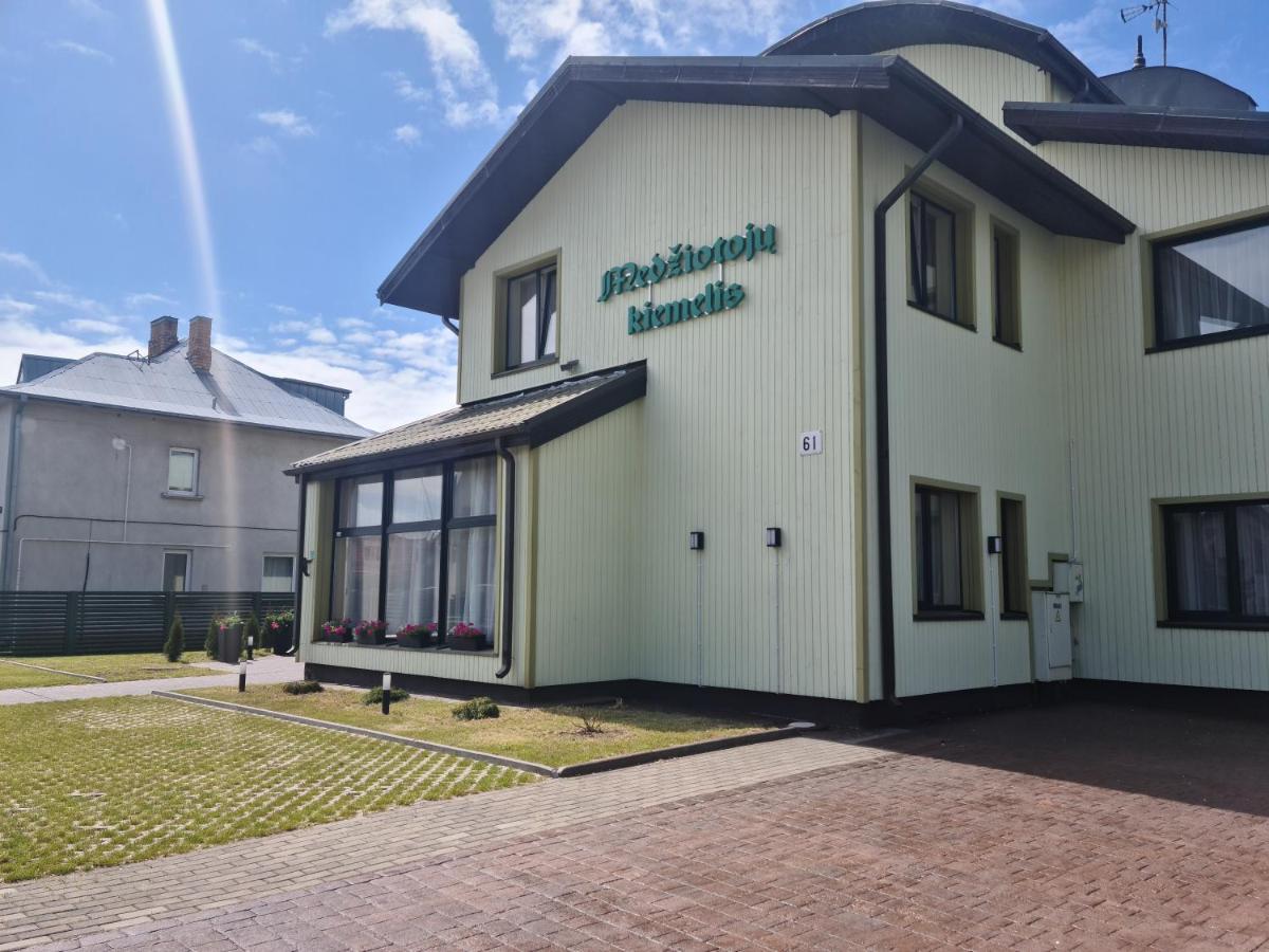 帕兰加 Medziotoju Kiemelis酒店 外观 照片
